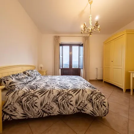Nocleg ze śniadaniem Antico Borgo Perrotta 3*